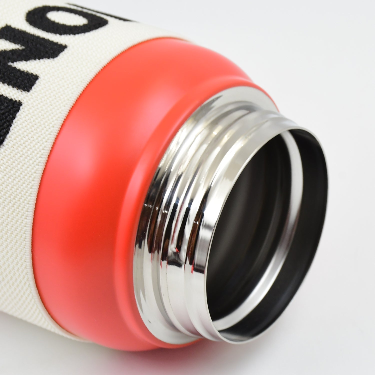 Vacuum Insulated Cup With Handle & Rubber Grip Vacuum Insulated Cup With Handle & Rubber Grip